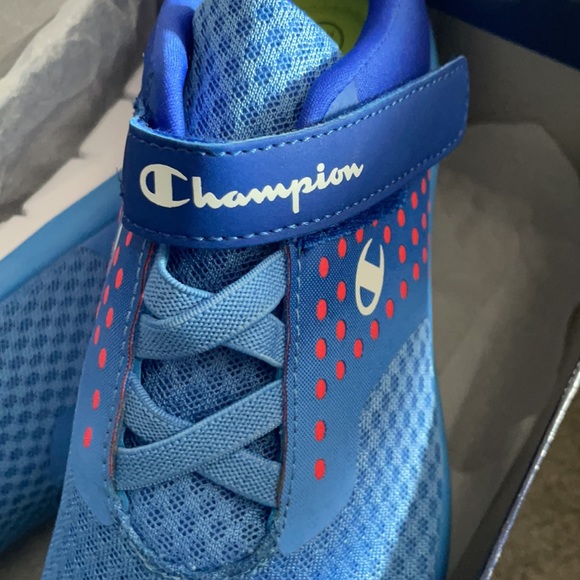 Brand/Champion - Picture 2 of 4